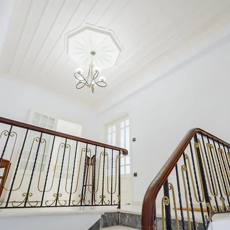 Neoclassico Apartamento